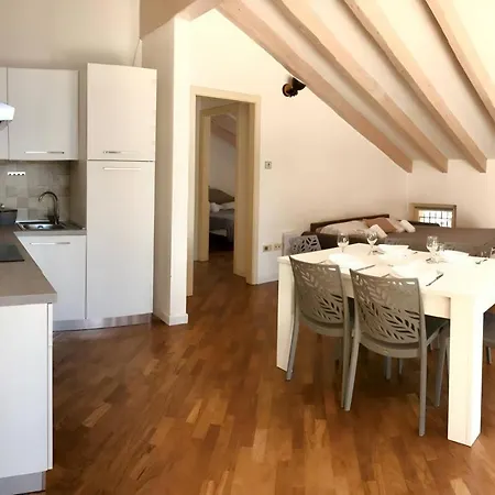 Apartament Queen Of The *