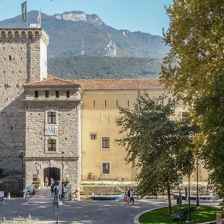 Queen Of The Apartment Riva del Garda